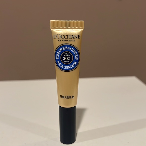 L'OCCITANE Skincare Trio - Hand Crème, Lip Balm & Nail & Cuticle Oil - Picture 6 of 7